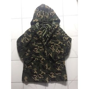 🍒 Camo Coat